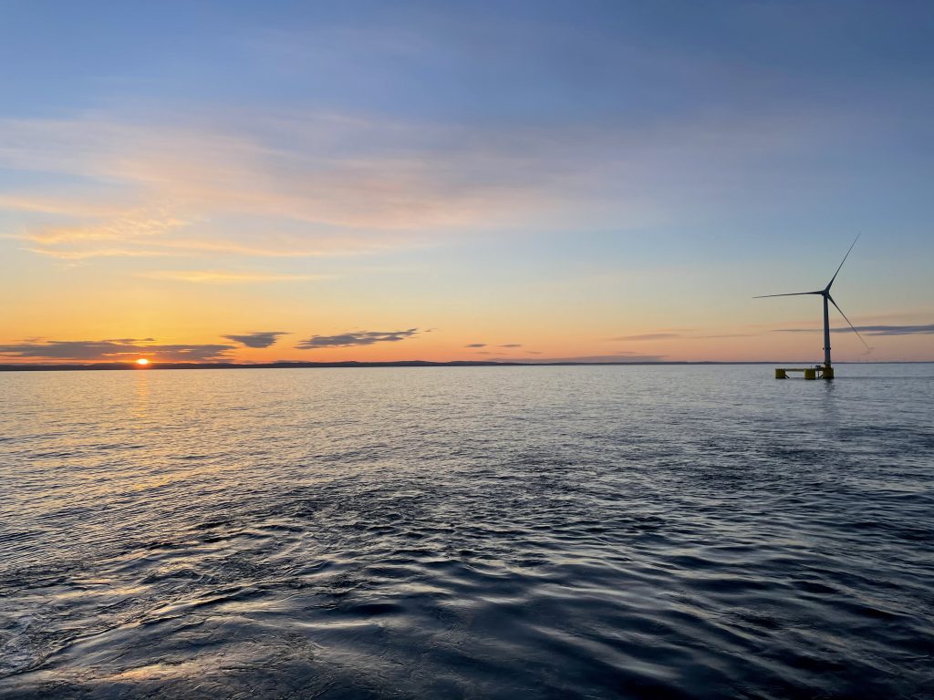 Image: Turbine at sea, part of a floating wind network